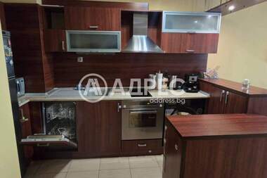 Kira - Apartman olarak Liatno kino Trakia,  Varna