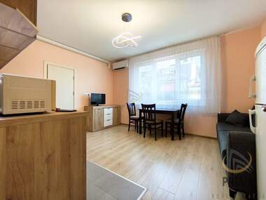 Miete - Wohnung in Wazrajdane,  Burgas