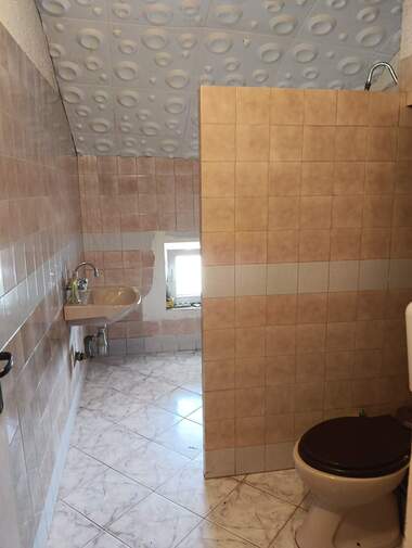 Închiriere - Etaj din casă în Orlandovți,  Sofia