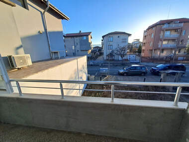 For sale - Floor of a house in Lozenec,  Iambol