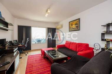 Verkauf - Wohnung in Mladost 2,  Warna