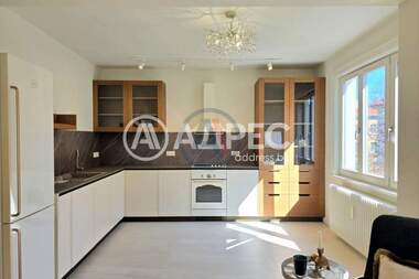 Продажба - Апартамент в Център,  София