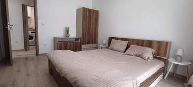 Închiriere - Apartament în Hristo Smirnenski,  Plovdiv
