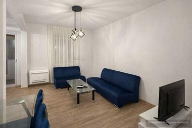Închiriere - Apartament în Center,  Plovdiv