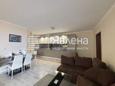 Продажба - Апартамент в Свети Влас,  Бургас