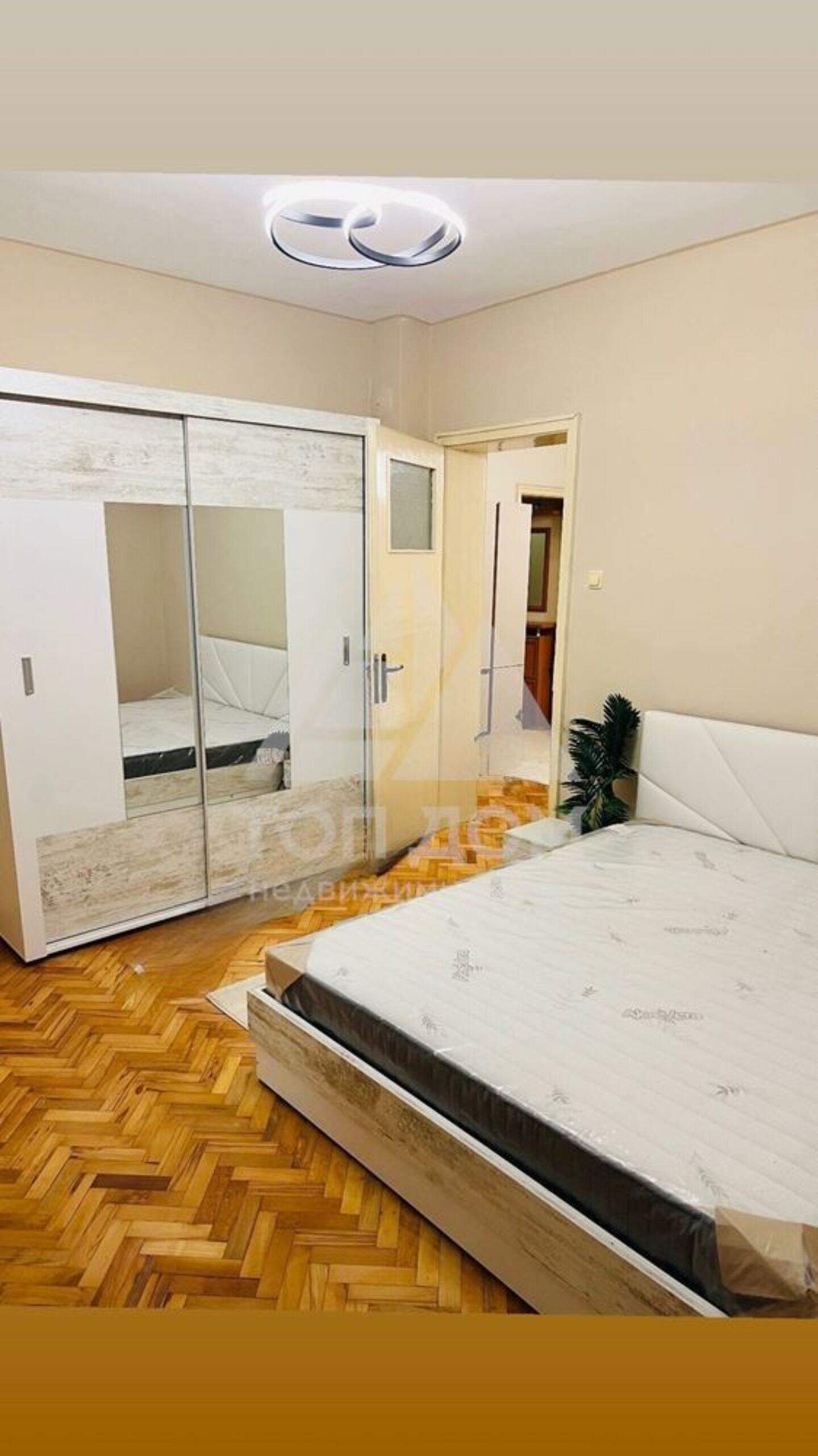 Тристаен Апартамент в Гръцка махала, Варна – снимка 3