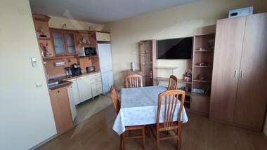 Наем - Апартамент в Окръжна болница - Генерали,  Варна