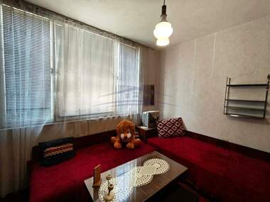 Продажба - Апартамент във Вароша,  Търговище