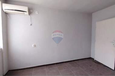 For rent - Storage Unit/Warehouse/Storage in Trakia,  Shumen