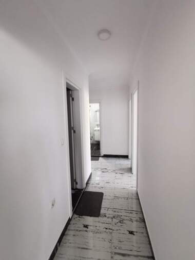Miete - Wohnung in Mladejki halm,  Plowdiw