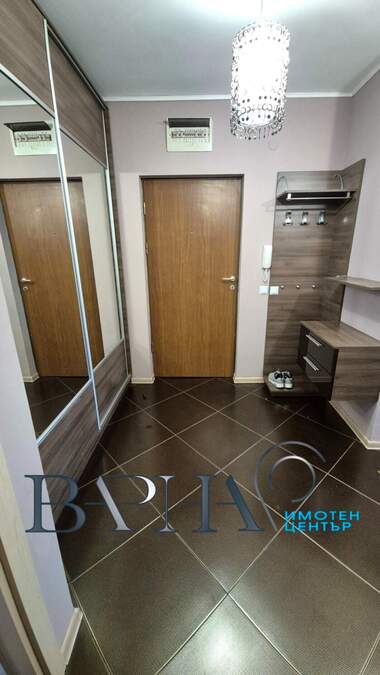 For rent - Apartment in HEI,  Varna