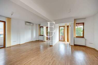 For rent - Entire building in Gorubliane,  Sofia