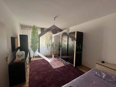 Vânzare - Apartament în Dobrudjanski,  Șumen