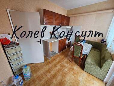 Продажа - Этаж дома в Куба,  Хасково