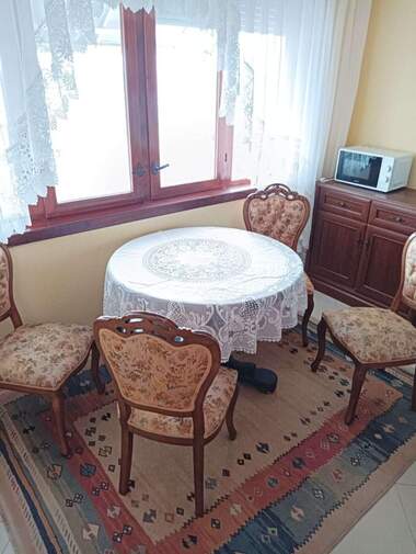 Închiriere - Etaj din casă în Center,  Plovdiv