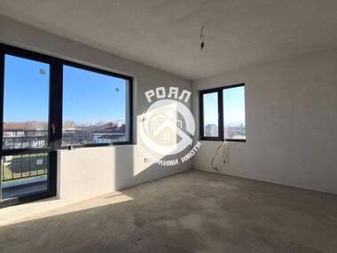 For sale - House in Zlatitrap,  Plovdiv