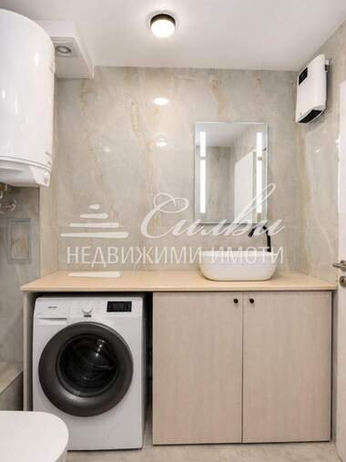 For sale - Apartment in Vtori korpus,  Shumen