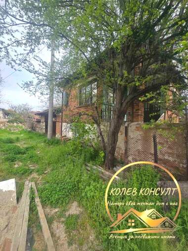 For sale - House in Iskra,  Plovdiv