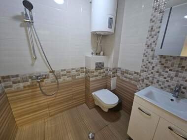 Închiriere - Apartament în Hristo Smirnenski,  Plovdiv