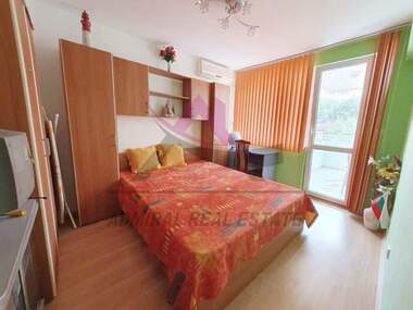 For rent - Apartment in Kolhozen pazar,  Varna