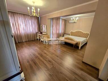 Vânzare - Apartament în Kărșiaka,  Plovdiv
