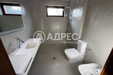 Închiriere - Casă în V.Z. Amerikanski kolej,  Sofia
