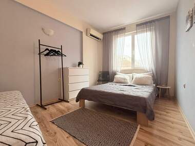 Închiriere - Apartament în Sarafovo,  Burgas