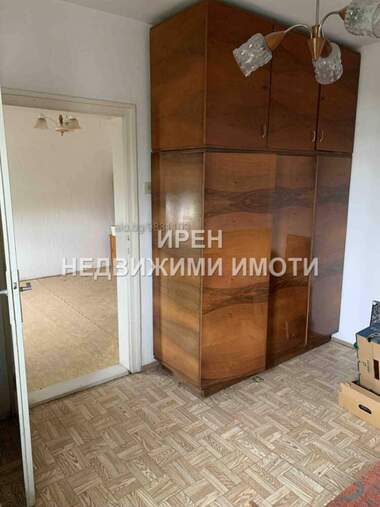 Verkauf - Wohnung in Zentar,  Iambol
