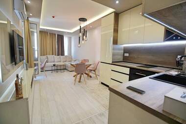 Închiriere - Apartament în Slaveîkov,  Burgas