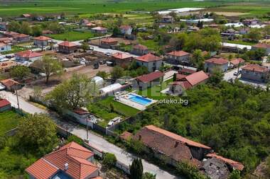 For sale - House in Karadjovo,  Plovdiv