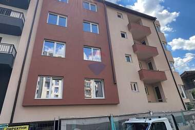 Vânzare - Garaj în Konfuto,  Varna