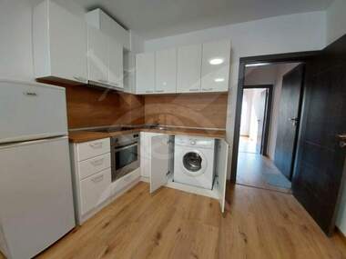 Închiriere - Apartament în Center,  Varna