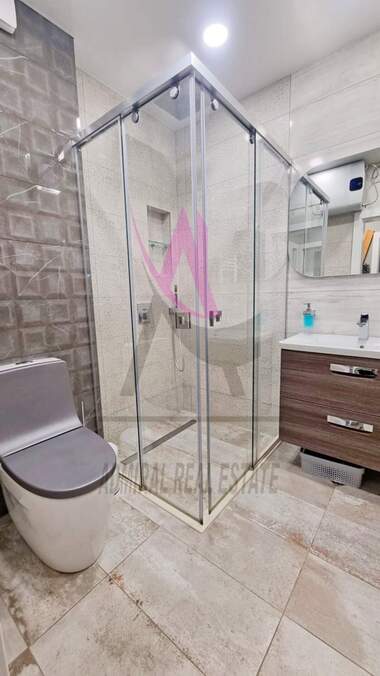 Închiriere - Apartament în Ceaîka,  Varna