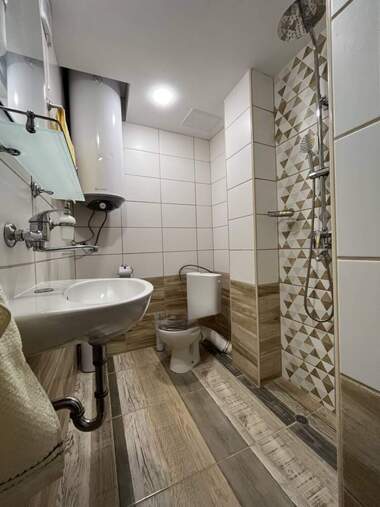 Închiriere - Apartament în Văzrajdane,  Burgas