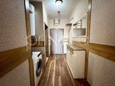 Închiriere - Apartament în Zornița,  Burgas