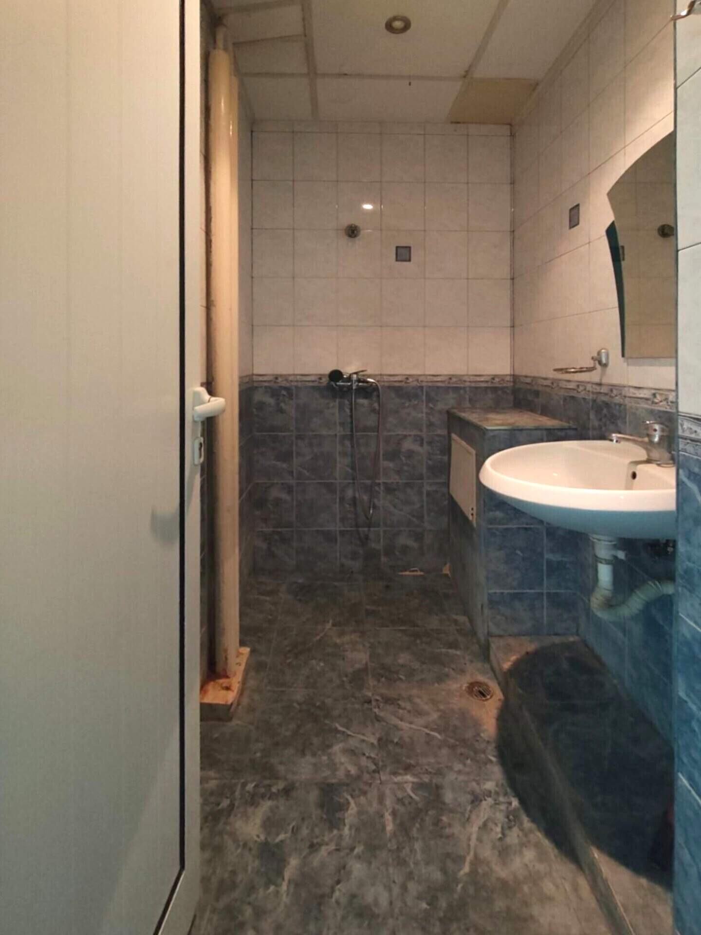 Vierzimmer Wohnung in Wazrazhdane, Ruse – Foto 8