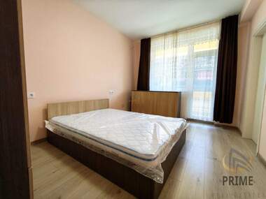 Miete - Wohnung in Wazrajdane,  Burgas