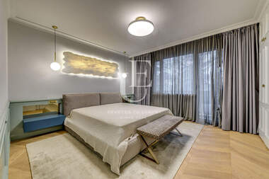 Închiriere - Apartament în Center,  Sofia