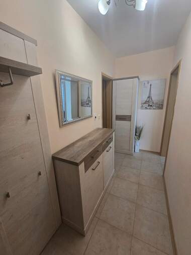 Închiriere - Apartament în Slaveîkov,  Burgas