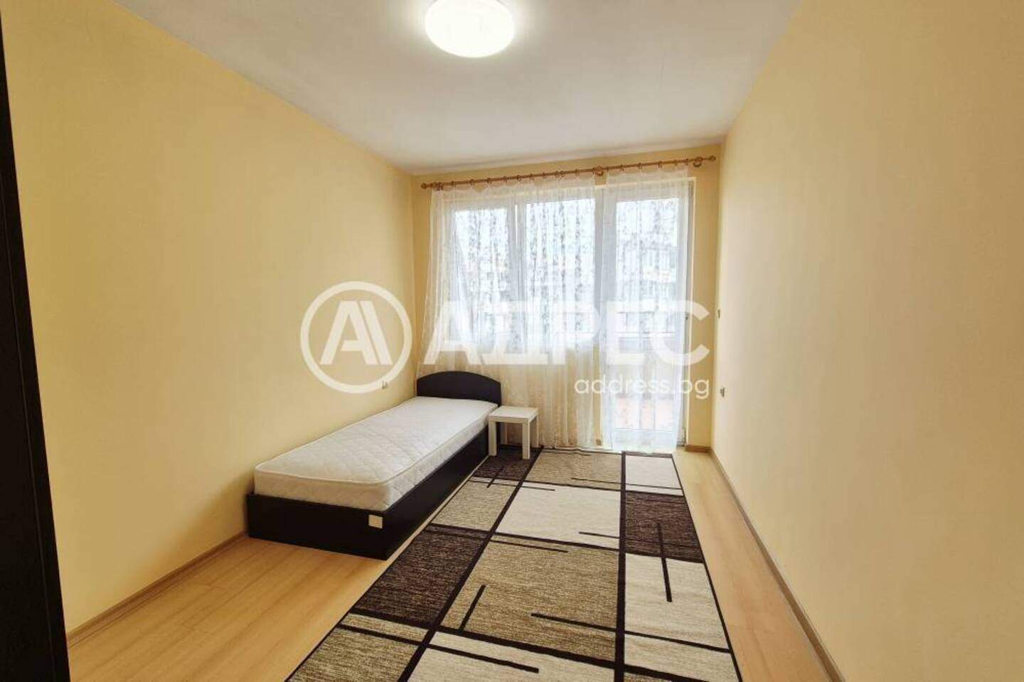 Cu trei camere Apartament în Zimno kino Trakia, Varna – fotografia 9