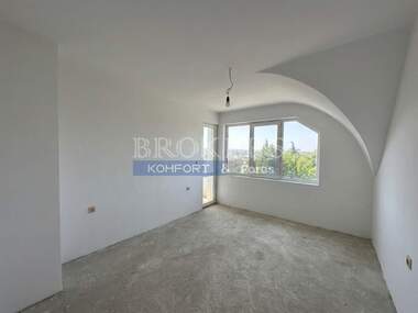 Продажба - Апартамент в Бриз,  Варна