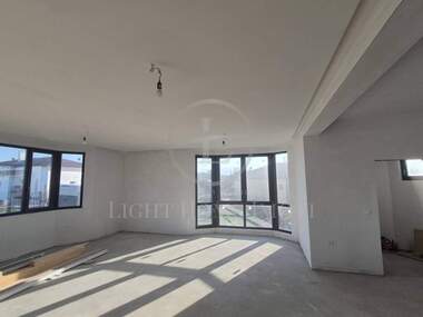For sale - House in Zlatitrap,  Plovdiv