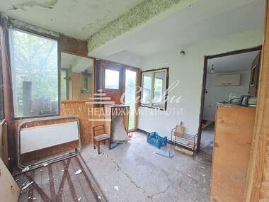 For sale - House in Pod manastira,  Shumen