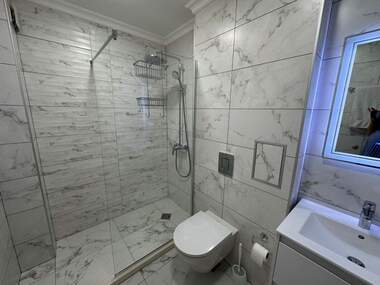 Miete - Wohnung in Mladejki halm,  Plowdiw