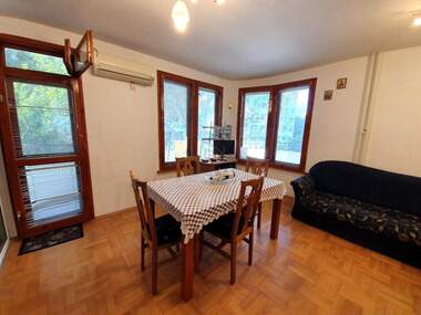 Verkauf - Wohnung in Izgrew,  Burgas
