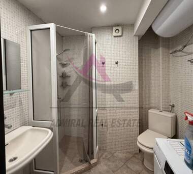 Închiriere - Apartament în Ceaîka,  Varna