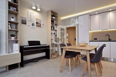 Vânzare - Apartament în Mladost-2,  Sofia