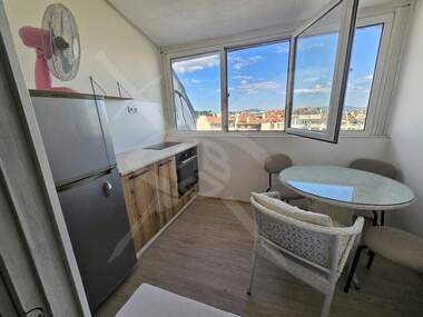 Miete - Wohnung in Zentar,  Burgas