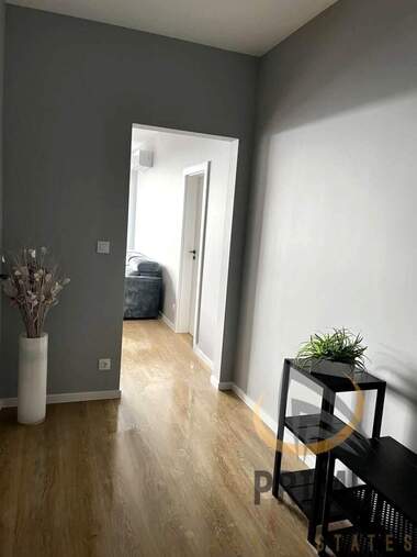 Închiriere - Apartament în Slaveîkov,  Burgas