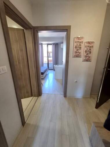 Miete - Wohnung in Mladejki halm,  Plowdiw